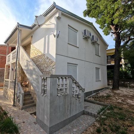 Apartments Lana - 30 M From The Sea Селине Екстер'єр фото