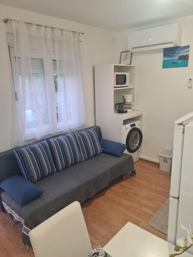 Apartments Lana - 30 M From The Sea Селине Екстер'єр фото