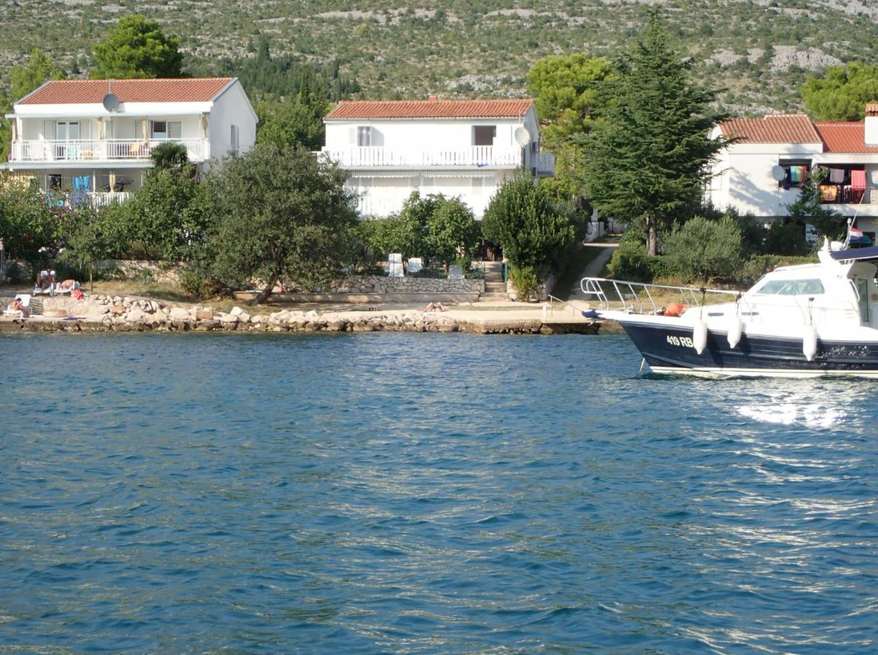 Apartments Lana - 30 M From The Sea Селине Екстер'єр фото